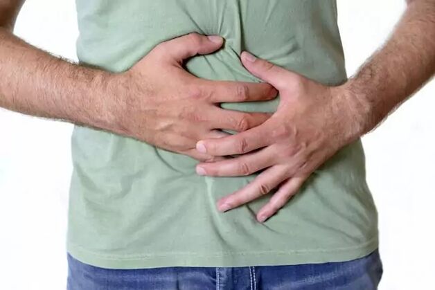 Douleurs abdominales avec invasion helminthique